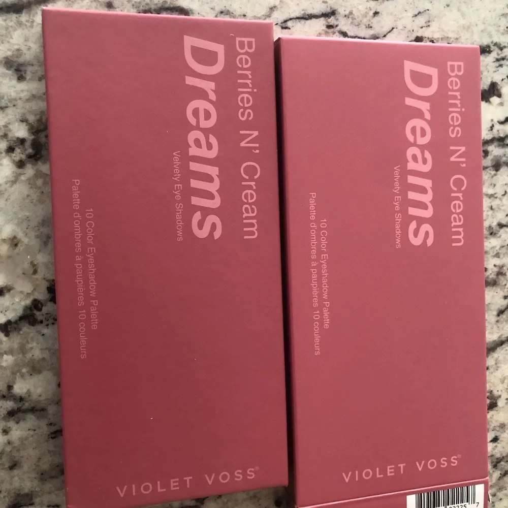 Violet Voss, berries and cream’s dream velvety eyeshadows, 10 color palette new